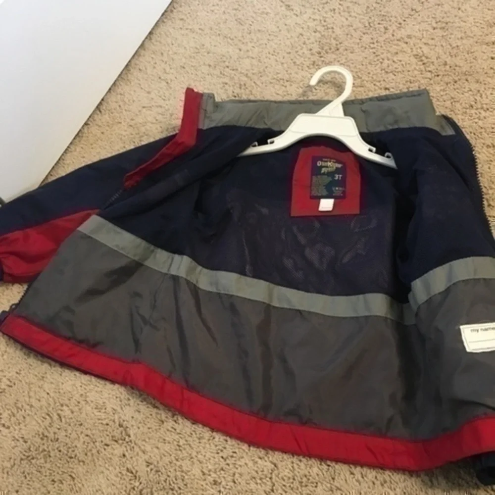 Boys size 3T Osh Kosh navy and red windbreaker